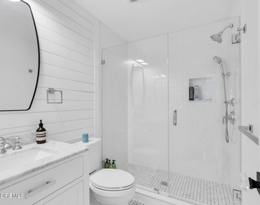 558 Central Avenue - Photo Thumbnail 19