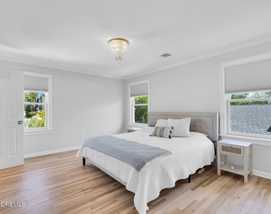 558 Central Avenue - Photo Thumbnail 17