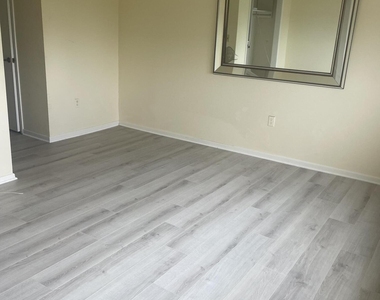 25 Meadow Avenue - Photo Thumbnail 14