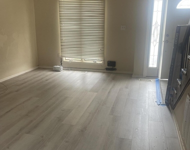 25 Meadow Avenue - Photo Thumbnail 9
