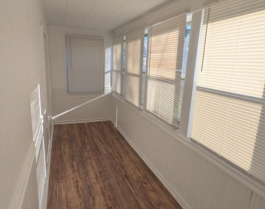 20 Ohio Avenue - Photo Thumbnail 2