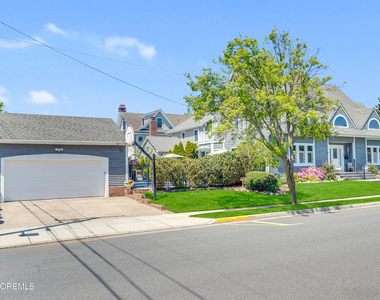 200 Beacon Boulevard - Photo Thumbnail 3
