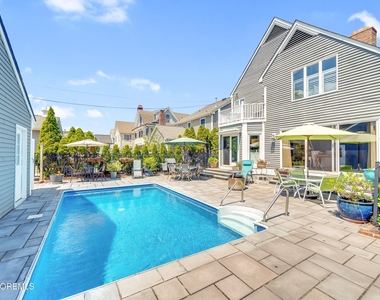 200 Beacon Boulevard - Photo Thumbnail 27