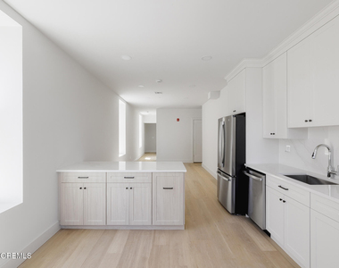 9 Wharf Avenue - Photo Thumbnail 1