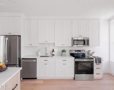 9 Wharf Avenue - Photo Thumbnail 5