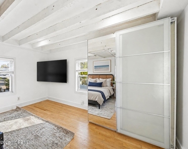 543 Springdale Avenue - Photo Thumbnail 19