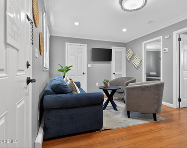 32 Franklin Avenue - Photo Thumbnail 4