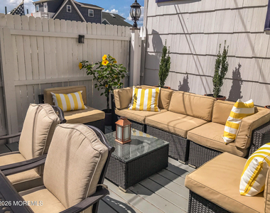 32 Franklin Avenue - Photo Thumbnail 9