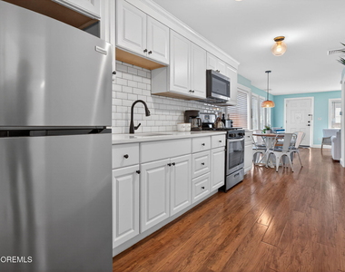 32 Franklin Avenue - Photo Thumbnail 22