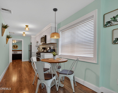 32 Franklin Avenue - Photo Thumbnail 19