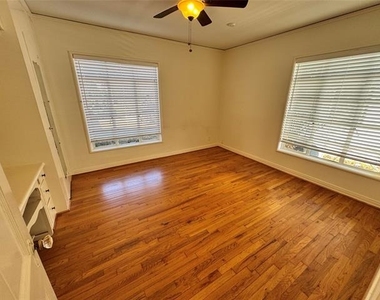 3727 Meredith Avenue - Photo Thumbnail 11