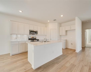 3750 Honey Daisy Drive - Photo Thumbnail 10