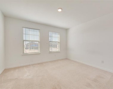 3750 Honey Daisy Drive - Photo Thumbnail 28