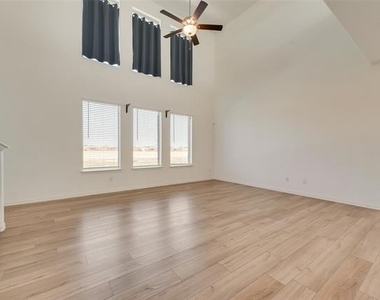 3750 Honey Daisy Drive - Photo Thumbnail 4