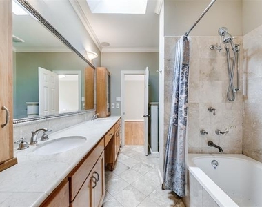 2901 Amherst Avenue - Photo Thumbnail 13