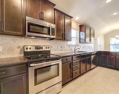 1108 Cheyenne Drive - Photo Thumbnail 15