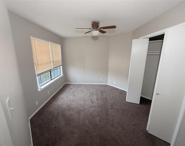 1900 W Taylor Street - Photo Thumbnail 8