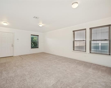 2683 Lake Ridge Drive - Photo Thumbnail 6