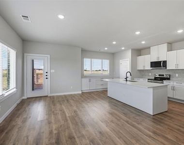 4018 Lecroy Court - Photo Thumbnail 7