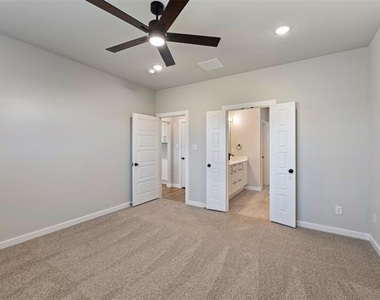 4025 Lecroy Court - Photo Thumbnail 12