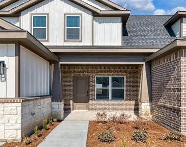4025 Lecroy Court - Photo Thumbnail 2