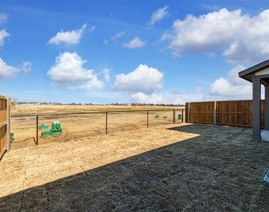 4025 Lecroy Court - Photo Thumbnail 29