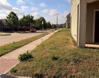 5516 Del Rey Drive - Photo Thumbnail 1