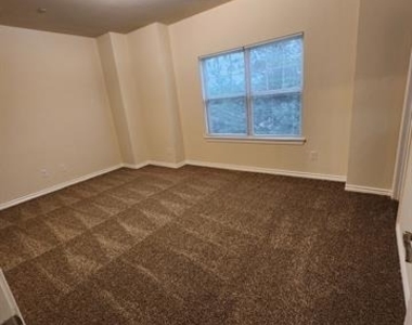 5516 Del Rey Drive - Photo Thumbnail 10
