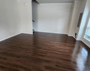 5516 Del Rey Drive - Photo Thumbnail 5