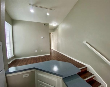 9823 Summerwood Circle - Photo Thumbnail 9