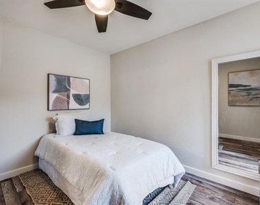 2100 Rainbow Drive - Photo Thumbnail 8