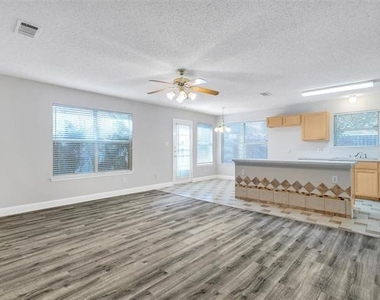 8105 Flowertree Drive - Photo Thumbnail 5