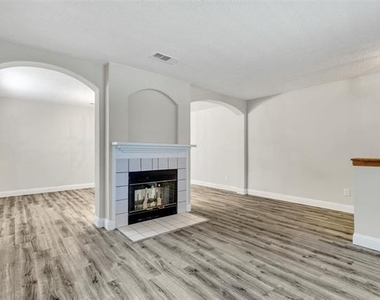 8105 Flowertree Drive - Photo Thumbnail 4