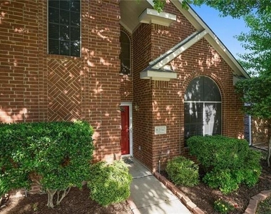 8216 Rincon Street - Photo Thumbnail 2