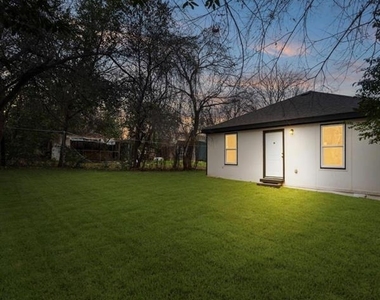 3915 Coolidge Street - Photo Thumbnail 15