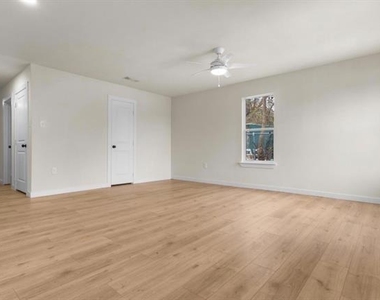 3915 Coolidge Street - Photo Thumbnail 5