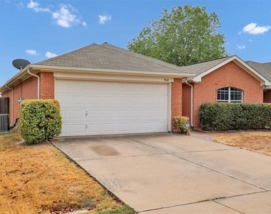 9641 Olivia Drive - Photo Thumbnail 2