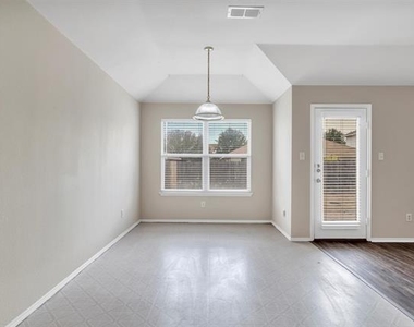 9641 Olivia Drive - Photo Thumbnail 12