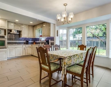 7136 Lyre Lane - Photo Thumbnail 10