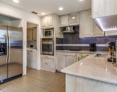 7136 Lyre Lane - Photo Thumbnail 8