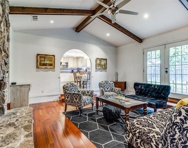 7136 Lyre Lane - Photo Thumbnail 3