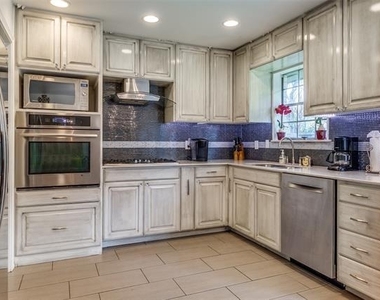 7136 Lyre Lane - Photo Thumbnail 9