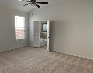 1708 Wayne Lane - Photo Thumbnail 14