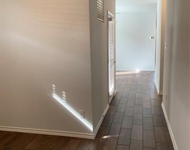 1708 Wayne Lane - Photo Thumbnail 19