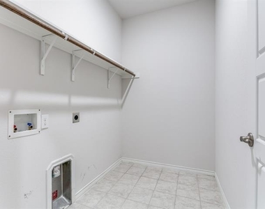 4120 Spur Trail Drive - Photo Thumbnail 23