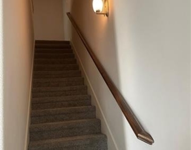 825 Eaglescliffe Landing - Photo Thumbnail 9