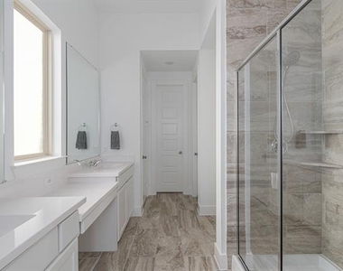 720 Wycliffe Drive - Photo Thumbnail 13