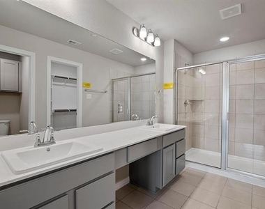 3036 Shire Drive - Photo Thumbnail 15