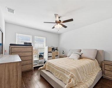 3544 Thistlewood Drive - Photo Thumbnail 11