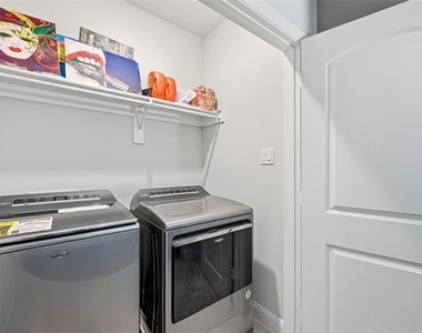 3544 Thistlewood Drive - Photo Thumbnail 17